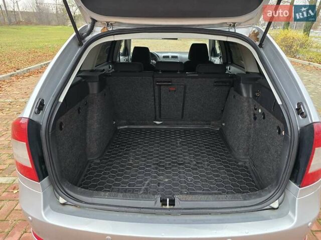 Сірий Шкода Октавія, об'ємом двигуна 0 л та пробігом 180 тис. км за 6700 $, фото 11 на Automoto.ua