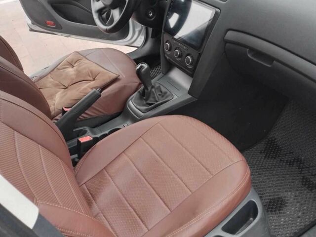 Серый Шкода Октавия, объемом двигателя 1.4 л и пробегом 243 тыс. км за 6400 $, фото 1 на Automoto.ua