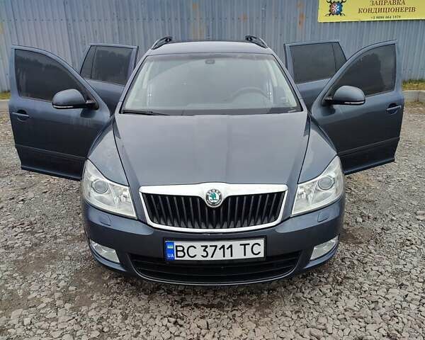 Серый Шкода Октавия, объемом двигателя 1.8 л и пробегом 235 тыс. км за 7200 $, фото 4 на Automoto.ua