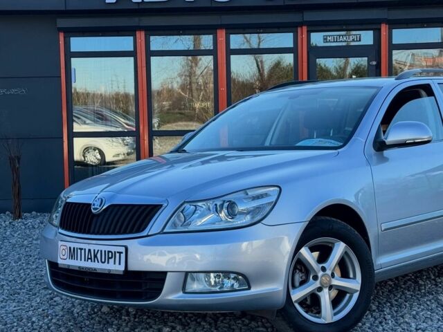 Сірий Шкода Октавія, об'ємом двигуна 0 л та пробігом 185 тис. км за 7400 $, фото 1 на Automoto.ua