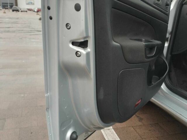 Серый Шкода Октавия, объемом двигателя 1.4 л и пробегом 243 тыс. км за 6400 $, фото 11 на Automoto.ua