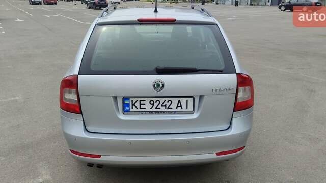 Серый Шкода Октавия, объемом двигателя 1.4 л и пробегом 206 тыс. км за 7900 $, фото 3 на Automoto.ua