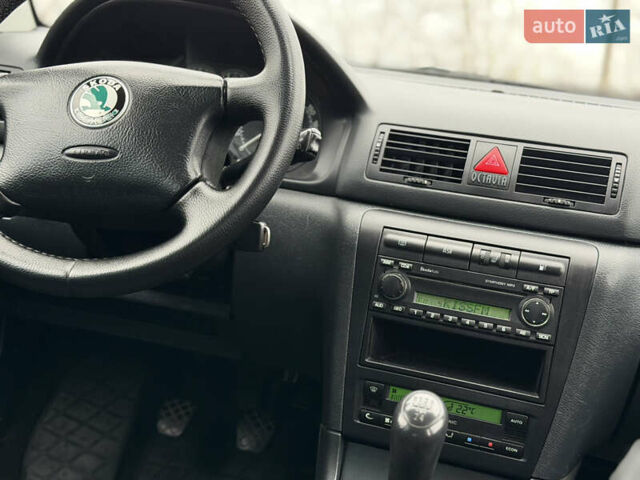 Серый Шкода Октавия, объемом двигателя 1.6 л и пробегом 205 тыс. км за 4750 $, фото 23 на Automoto.ua