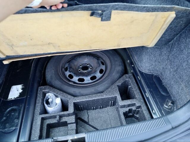 Серый Шкода Октавия, объемом двигателя 1.6 л и пробегом 199 тыс. км за 6400 $, фото 23 на Automoto.ua