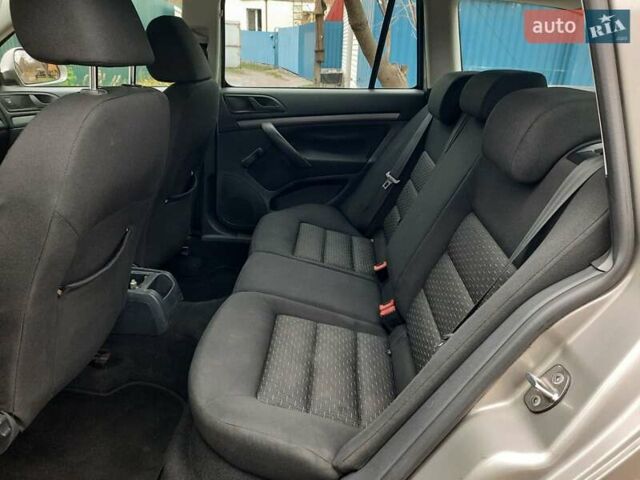 Серый Шкода Октавия, объемом двигателя 1.6 л и пробегом 250 тыс. км за 7550 $, фото 39 на Automoto.ua