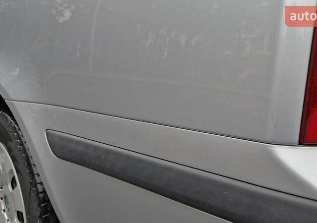 Сірий Шкода Октавія, об'ємом двигуна 1.6 л та пробігом 173 тис. км за 6799 $, фото 4 на Automoto.ua