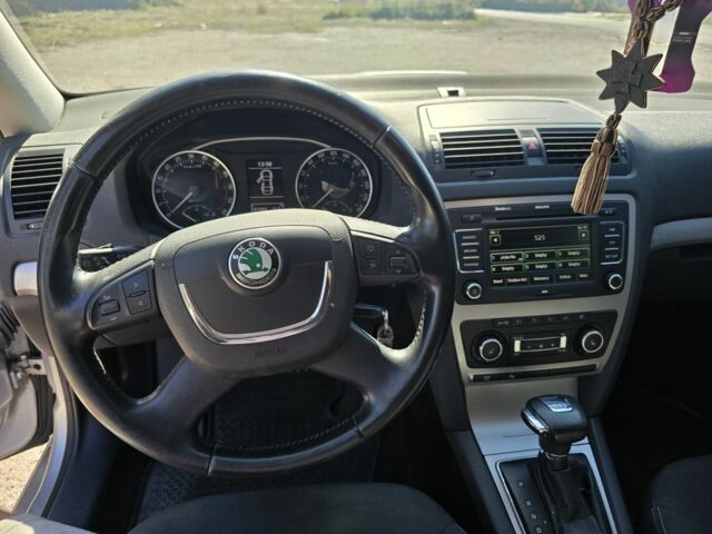 Серый Шкода Октавия, объемом двигателя 2 л и пробегом 240 тыс. км за 8600 $, фото 11 на Automoto.ua