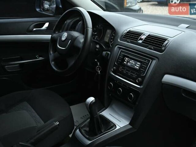 Сірий Шкода Октавія, об'ємом двигуна 1.6 л та пробігом 232 тис. км за 7700 $, фото 23 на Automoto.ua