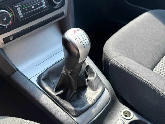 Серый Шкода Октавия, объемом двигателя 1.8 л и пробегом 235 тыс. км за 6990 $, фото 23 на Automoto.ua