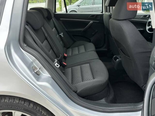 Сірий Шкода Октавія, об'ємом двигуна 1.6 л та пробігом 237 тис. км за 7990 $, фото 87 на Automoto.ua