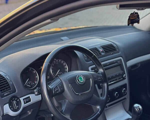 Сірий Шкода Октавія, об'ємом двигуна 1.39 л та пробігом 200 тис. км за 7400 $, фото 14 на Automoto.ua