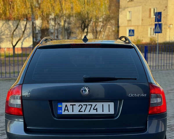 Сірий Шкода Октавія, об'ємом двигуна 1.39 л та пробігом 200 тис. км за 7400 $, фото 6 на Automoto.ua
