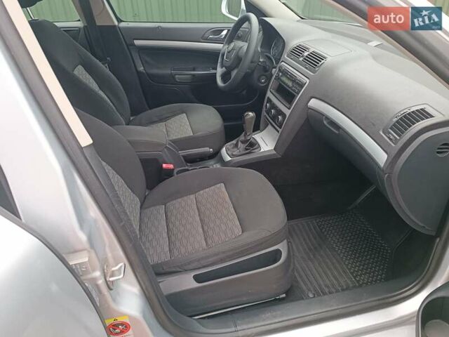 Серый Шкода Октавия, объемом двигателя 1.6 л и пробегом 241 тыс. км за 7450 $, фото 26 на Automoto.ua