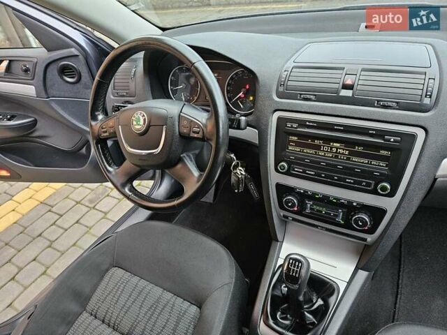 Серый Шкода Октавия, объемом двигателя 1.8 л и пробегом 178 тыс. км за 7300 $, фото 25 на Automoto.ua