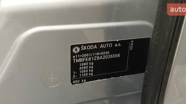 Серый Шкода Октавия, объемом двигателя 1.8 л и пробегом 215 тыс. км за 8000 $, фото 9 на Automoto.ua