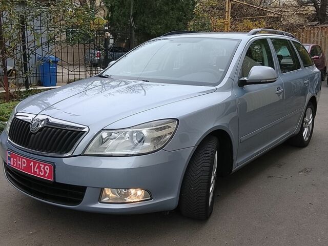 Сірий Шкода Октавія, об'ємом двигуна 0 л та пробігом 205 тис. км за 7100 $, фото 1 на Automoto.ua