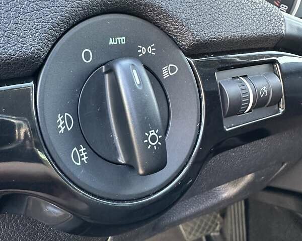 Сірий Шкода Октавія, об'ємом двигуна 1.8 л та пробігом 161 тис. км за 8999 $, фото 21 на Automoto.ua