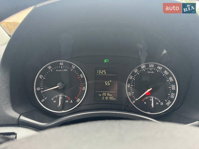 Серый Шкода Октавия, объемом двигателя 1.6 л и пробегом 218 тыс. км за 8200 $, фото 13 на Automoto.ua