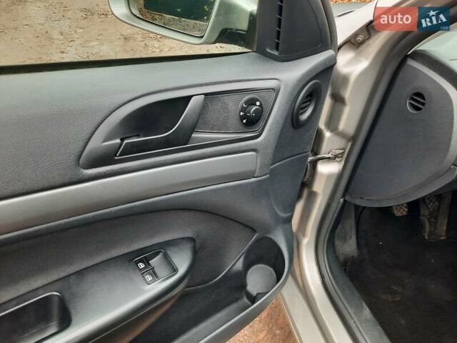 Серый Шкода Октавия, объемом двигателя 1.6 л и пробегом 250 тыс. км за 7370 $, фото 35 на Automoto.ua