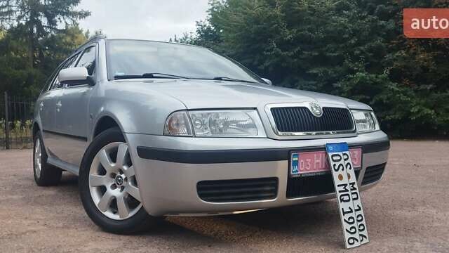 Серый Шкода Октавия, объемом двигателя 1.6 л и пробегом 113 тыс. км за 6499 $, фото 2 на Automoto.ua