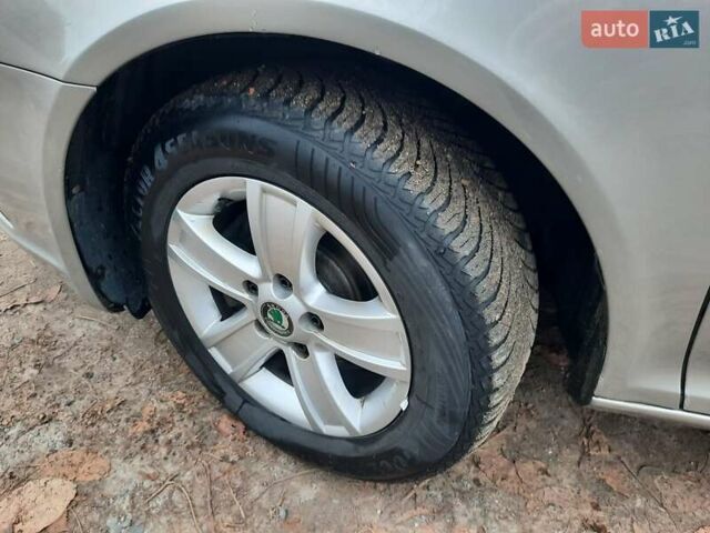 Серый Шкода Октавия, объемом двигателя 1.6 л и пробегом 250 тыс. км за 7550 $, фото 90 на Automoto.ua