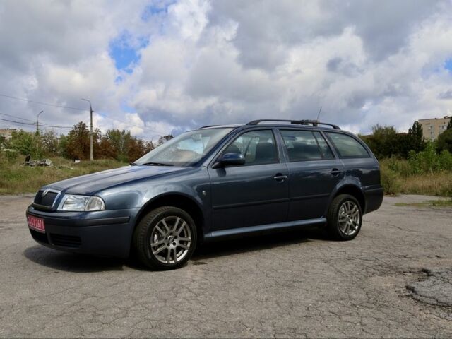 Серый Шкода Октавия, объемом двигателя 1.6 л и пробегом 199 тыс. км за 6400 $, фото 1 на Automoto.ua