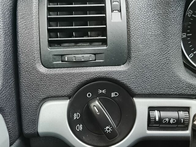 Сірий Шкода Октавія, об'ємом двигуна 0 л та пробігом 205 тис. км за 7100 $, фото 12 на Automoto.ua