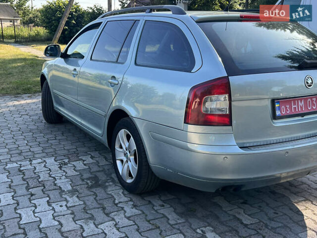 Серый Шкода Октавия, объемом двигателя 1.4 л и пробегом 216 тыс. км за 6780 $, фото 3 на Automoto.ua