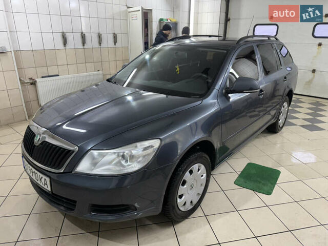 Серый Шкода Октавия, объемом двигателя 1.39 л и пробегом 187 тыс. км за 6599 $, фото 1 на Automoto.ua