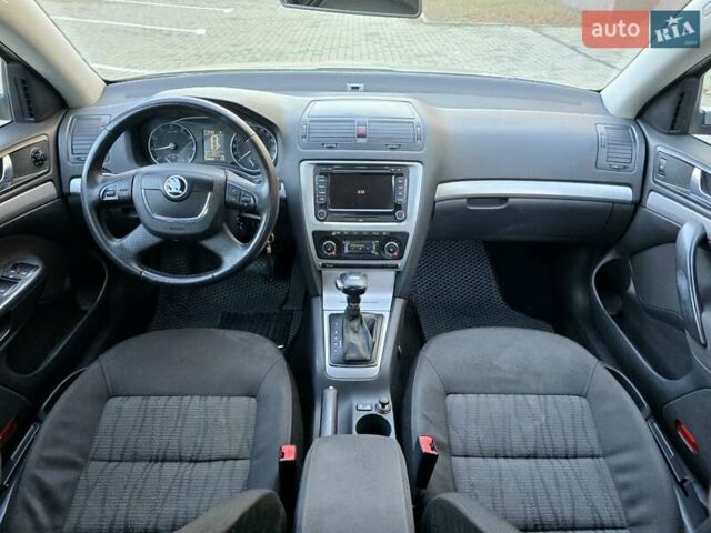 Серый Шкода Октавия, объемом двигателя 1.8 л и пробегом 226 тыс. км за 6400 $, фото 21 на Automoto.ua