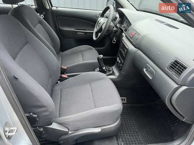 Сірий Шкода Октавія, об'ємом двигуна 1.6 л та пробігом 262 тис. км за 5999 $, фото 31 на Automoto.ua