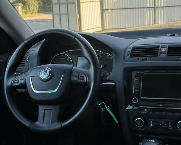 Сірий Шкода Октавія, об'ємом двигуна 1.99 л та пробігом 259 тис. км за 9799 $, фото 37 на Automoto.ua