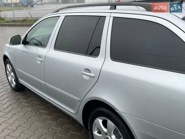 Сірий Шкода Октавія, об'ємом двигуна 1.6 л та пробігом 229 тис. км за 8999 $, фото 176 на Automoto.ua
