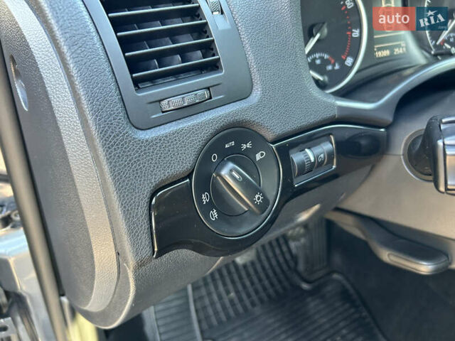 Серый Шкода Октавия, объемом двигателя 1.8 л и пробегом 221 тыс. км за 6900 $, фото 22 на Automoto.ua