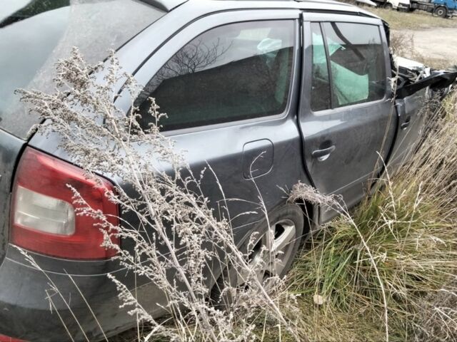 Сірий Шкода Октавія, об'ємом двигуна 1.8 л та пробігом 250 тис. км за 2850 $, фото 3 на Automoto.ua