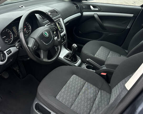 Сірий Шкода Октавія, об'ємом двигуна 2 л та пробігом 227 тис. км за 9500 $, фото 15 на Automoto.ua