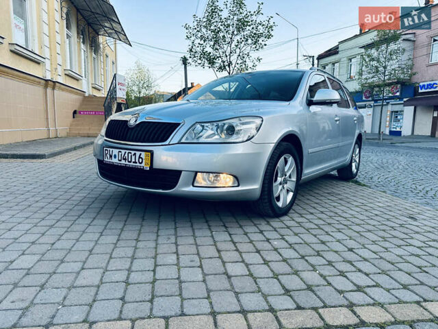 Серый Шкода Октавия, объемом двигателя 1.99 л и пробегом 303 тыс. км за 9500 $, фото 16 на Automoto.ua