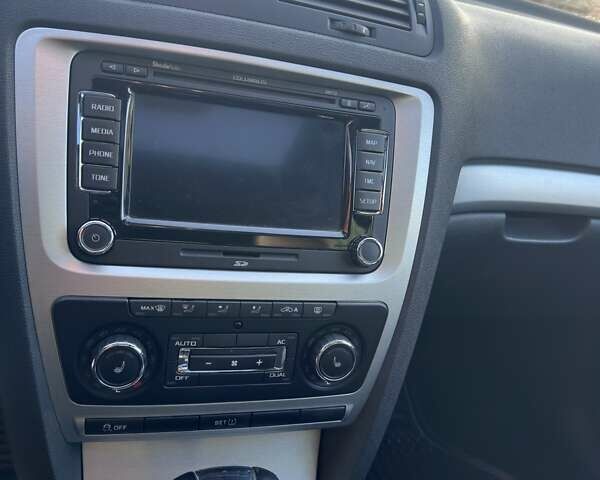 Серый Шкода Октавия, объемом двигателя 1.98 л и пробегом 203 тыс. км за 10800 $, фото 18 на Automoto.ua