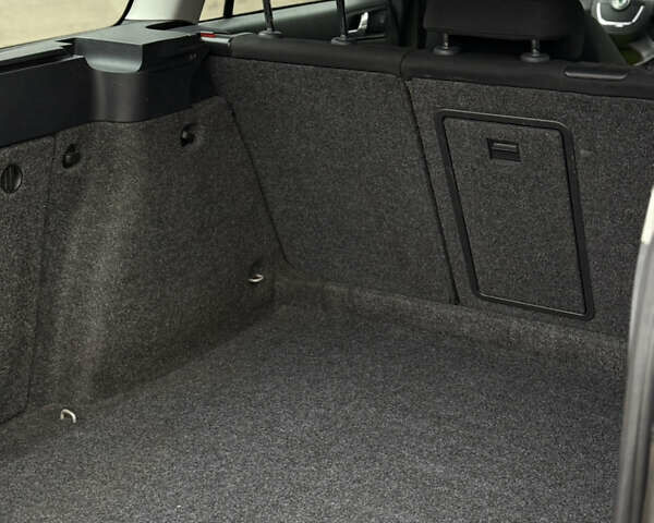 Серый Шкода Октавия, объемом двигателя 1.8 л и пробегом 200 тыс. км за 8300 $, фото 4 на Automoto.ua