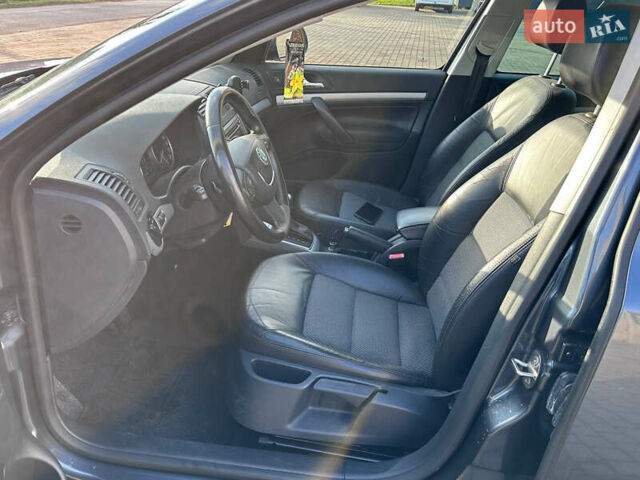 Серый Шкода Октавия, объемом двигателя 1.8 л и пробегом 216 тыс. км за 8600 $, фото 14 на Automoto.ua