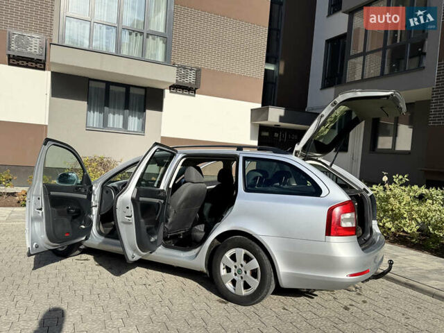 Шкода Октавія 2010 у Львові на Automoto.ua Сірий Шкода Октавія, об'ємом двигуна 2 л та пробігом 282 тис. км за 7550 $, фото 21 на Automoto.ua