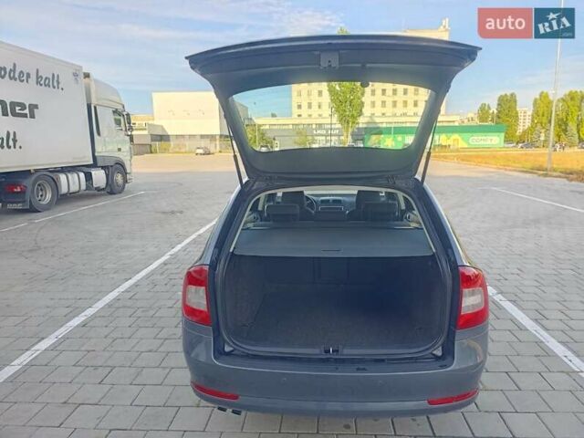 Серый Шкода Октавия, объемом двигателя 0 л и пробегом 207 тыс. км за 7777 $, фото 9 на Automoto.ua