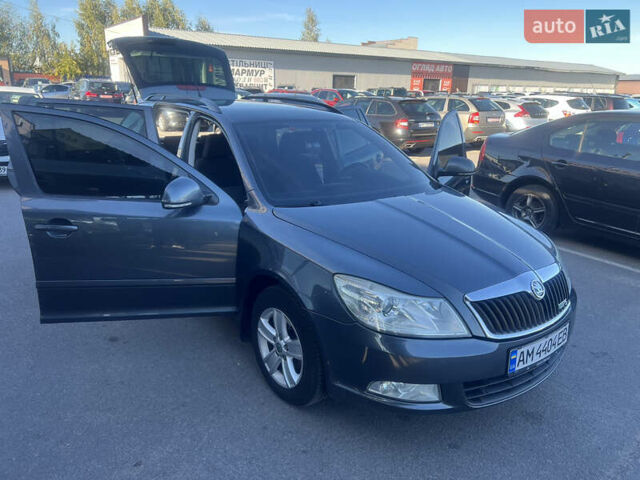 Серый Шкода Октавия, объемом двигателя 1.97 л и пробегом 300 тыс. км за 7900 $, фото 12 на Automoto.ua