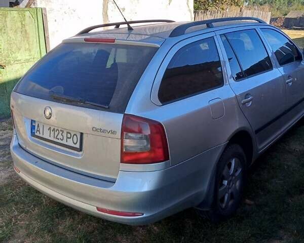 Серый Шкода Октавия, объемом двигателя 2.01 л и пробегом 230 тыс. км за 7000 $, фото 1 на Automoto.ua