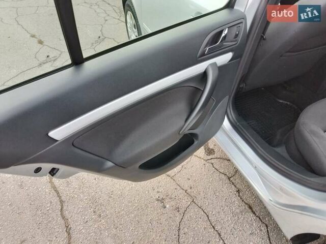 Серый Шкода Октавия, объемом двигателя 1.8 л и пробегом 204 тыс. км за 7800 $, фото 24 на Automoto.ua