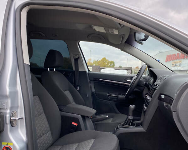 Серый Шкода Октавия, объемом двигателя 2 л и пробегом 273 тыс. км за 8200 $, фото 63 на Automoto.ua