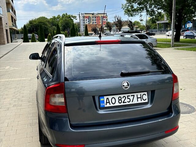 Серый Шкода Октавия, объемом двигателя 1.6 л и пробегом 355 тыс. км за 6500 $, фото 1 на Automoto.ua