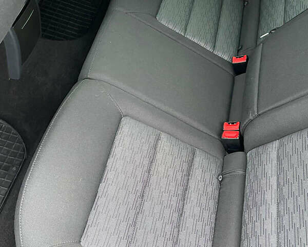 Серый Шкода Октавия, объемом двигателя 1.6 л и пробегом 229 тыс. км за 9499 $, фото 188 на Automoto.ua