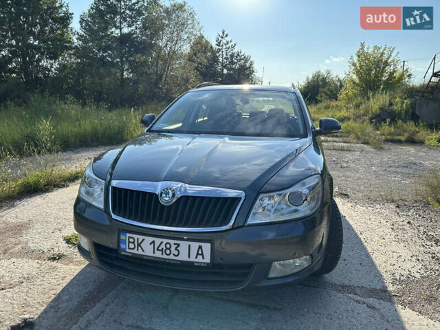 Серый Шкода Октавия, объемом двигателя 1.8 л и пробегом 221 тыс. км за 6900 $, фото 14 на Automoto.ua