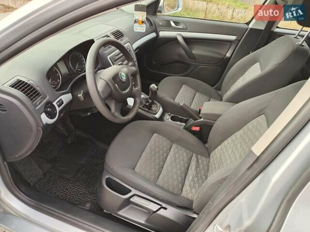 Серый Шкода Октавия, объемом двигателя 1.8 л и пробегом 204 тыс. км за 7800 $, фото 22 на Automoto.ua
